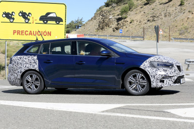 Vernieuwde Renault Mégane op hoogtestage