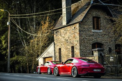 Waarom de Porsche 911 GT3 Touring en 964 RS bloedbroeders zijn