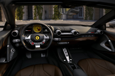 De open twaalfcilinder is terug: Ferrari 812 GTS