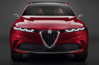 'Wij verkopen auto's, geen iPads!' Alfa Romeo doet niet mee aan de grote schermen-trend