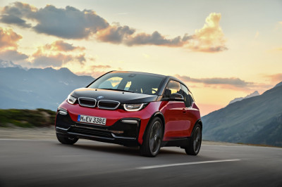 BMW i3 blijft in productie en krijgt groter accupakket