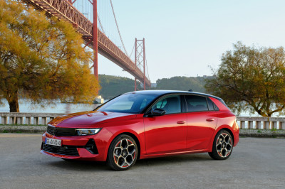 Eerste review nieuwe Opel Astra (2022) - Is dit écht een Duitse auto?
