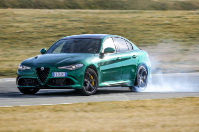 Alfa Romeo doet iets waar liefhebbers blij van worden (maar natuurbeschermers niet)