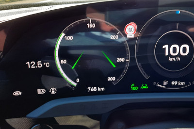 Porsche Taycan: actieradius gemeten bij 130 en 100 km/h