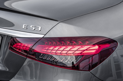 Nieuwe Mercedes E-klasse doet het omgekeerd