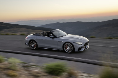 Dit is hoe de Mercedes SL op alle vlakken met de tradities breekt