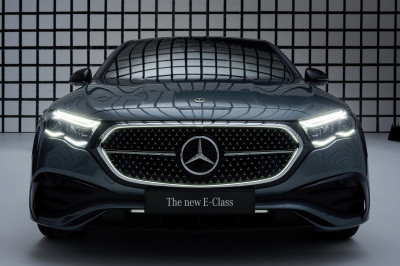 Mercedes E-klasse komt zomer 2023, ook als stationwagon, en zit vol onzinnige opties