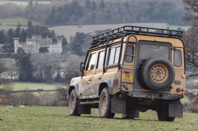 Oude Land Rover Defender kan geen afscheid nemen, gaat weer in productie
