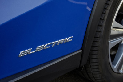 Is de elektrische Lexus UX 300e op tijd voor 8 procent bijtelling?