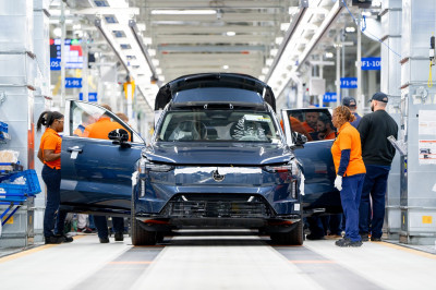 Het moest wel in één keer goed: Volvo EX90 gaat eindelijk in productie