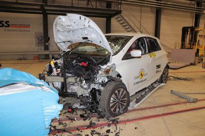 Euro NCAP: 'Dacia Spring en Renault Zoe zijn levensgevaarlijk bij een aanrijding'