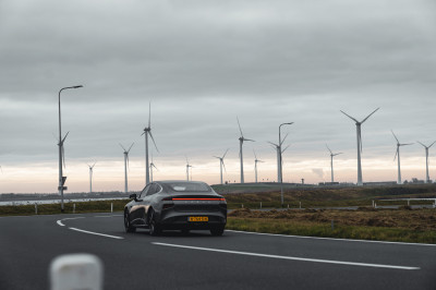 Tesla Model S rijden voor de helft? Misschien is de Xpeng P7 iets voor je