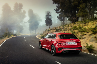 De nieuwe Audi RS 3: waarom de Mercedes-AMG A 45 S 4Matic+ peentjes kan gaan zweten