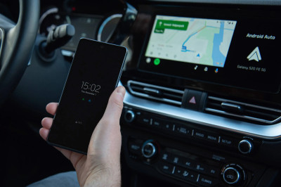 Draadloos Android Auto: met deze dongle ga je eenvoudig wireless