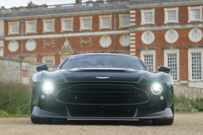 Twee woorden voor de Aston Martin Victor: 'Holy shit!!!'