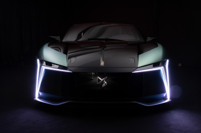 Wil je de DS E-Tense Performance opladen? Dan heb je niet eens tijd om te plassen