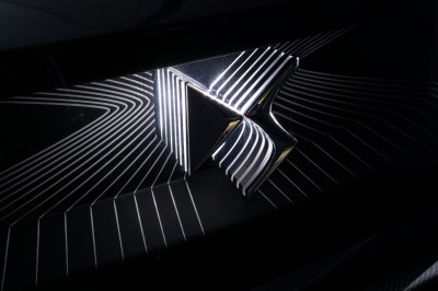 Wil je de DS E-Tense Performance opladen? Dan heb je niet eens tijd om te plassen