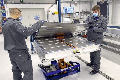 Jij wacht op een goedkope EV met solid state-batterij? Dan kun je lang wachten