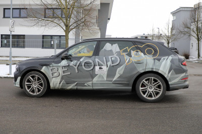 Bentley Bentayga LWB strekt de benen. En zijn inzittenden kunnen dat straks ook doen