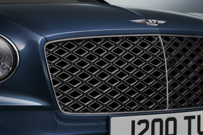 Deze Bentley Continental GT Mulliner heeft 400.000 stiksels aan boord!
