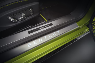 Bentley viert Pikes Peak-record met gelimiteerde Continental GT W12