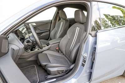 Auto’s met kont! Compacte sedans van Audi en BMW getest op ruimte en comfort