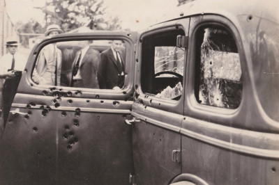 In deze auto kwamen Bonnie & Clyde door 112 kogelgaten om het leven