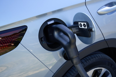 Duitsers keren Tesla massaal de rug toe – dit Chinese merk pakt zijn kans