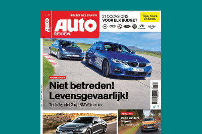 Lees Auto Review 3! Tesla Model 3 op levensgevaarlijk BMW 3-serie-terrein