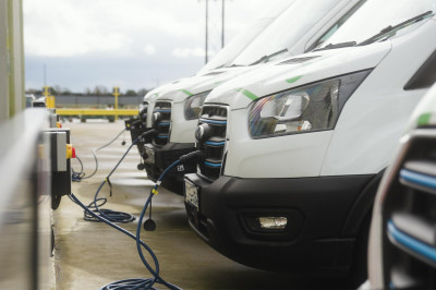 Hoe voorkom je dat jouw bedrijfswagen onnodig stilstaat? Ford weet de oplossing