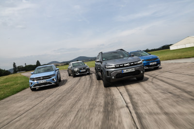 TEST - Dacia Duster is meer terreinwagen dan VW T-Cross, Seat Arona en Kia Stonic