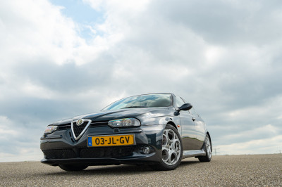 Hans over zijn Alfa Romeo 156 GTA: "Toen ik er één keer mee had gereden, wist ik: deze móét ik hebbn!"