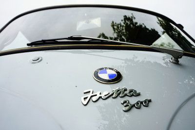 Dwergauto’s: kleine geluksbrengers op wielen