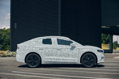 Skoda voert druk op Volkswagen op met Enyaq iV Coupé