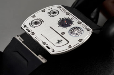 Voor de prijs van het dunste horloge ter wereld kun je 7 Ferrari's kopen