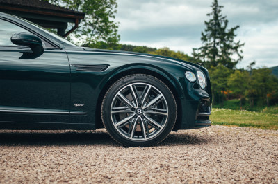 Is de Bentley Flying Spur Hybrid goedkoper dan een Bentley Bentayga? Wisten we het maar!