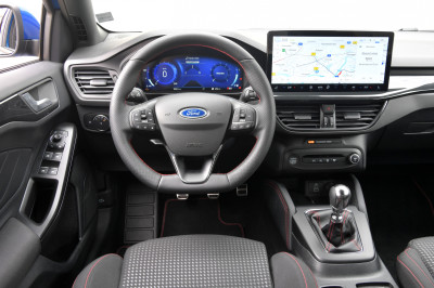 TEST - Ford Focus en Mazda 3: waarom de Focus de betere gezinsauto is