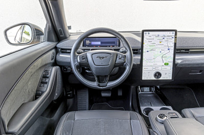 TEST - Chinese nieuwkomer Nio ET5 overmeestert deze gevestigde elektrische leaseauto's