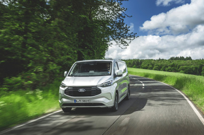 Review Ford Transit Custom PHEV (2024): dieselalternatief met lage bpm