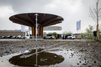 Is waterstof de toekomst? Ook BMW zelf lijkt nog te twijfelen