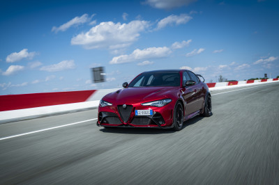 Voor de bpm op een Alfa Romeo Giulia GTA kun je een hele Giulia kopen