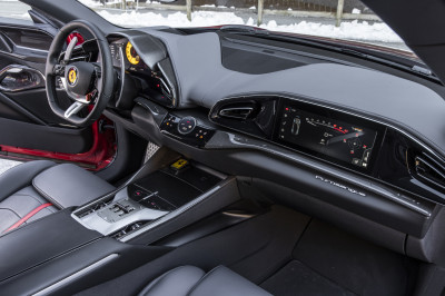 Waarom deze Ferrari van een half miljoen geen touchscreen heeft