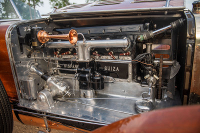 Deze klassieke auto is van hout. En moet 11,8 miljoen euro (!) opleveren