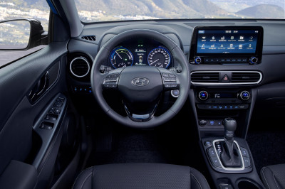 Wat maakt rijden in de Hyundai Kona Hybrid aantrekkelijk?