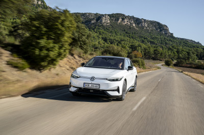 Review Volkswagen ID.7 (2023) – ‘elektrische Passat’ met bereik tot 700 km en 'Lambo-deur’