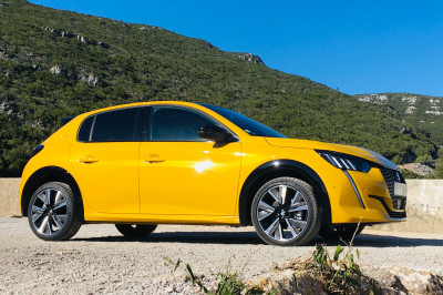 Jaune Faro-geel is gratis op de nieuwe Peugeot 208