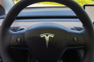 Test - Ja, de Tesla Model Y is goed, maar Tesla's voorsprong krimpt wel ...