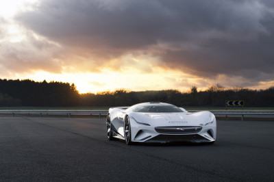 Iedereen kan deze Jaguar Vision Gran Turismo SV rijden!