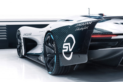 Iedereen kan deze Jaguar Vision Gran Turismo SV rijden!