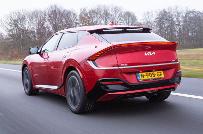 Onderzoek - Eén op de vijf Nederlanders wil nooit een volledig elektrische auto